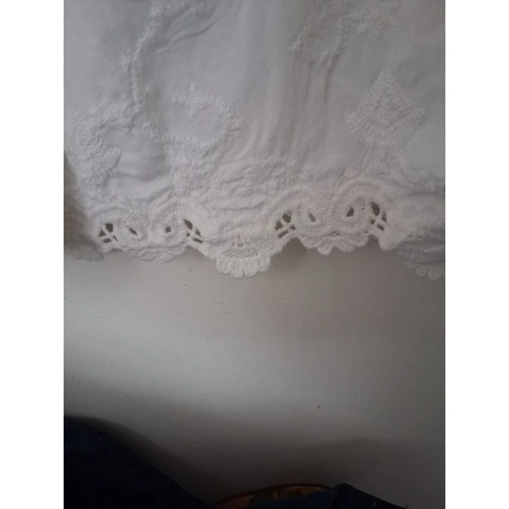 N/A this white